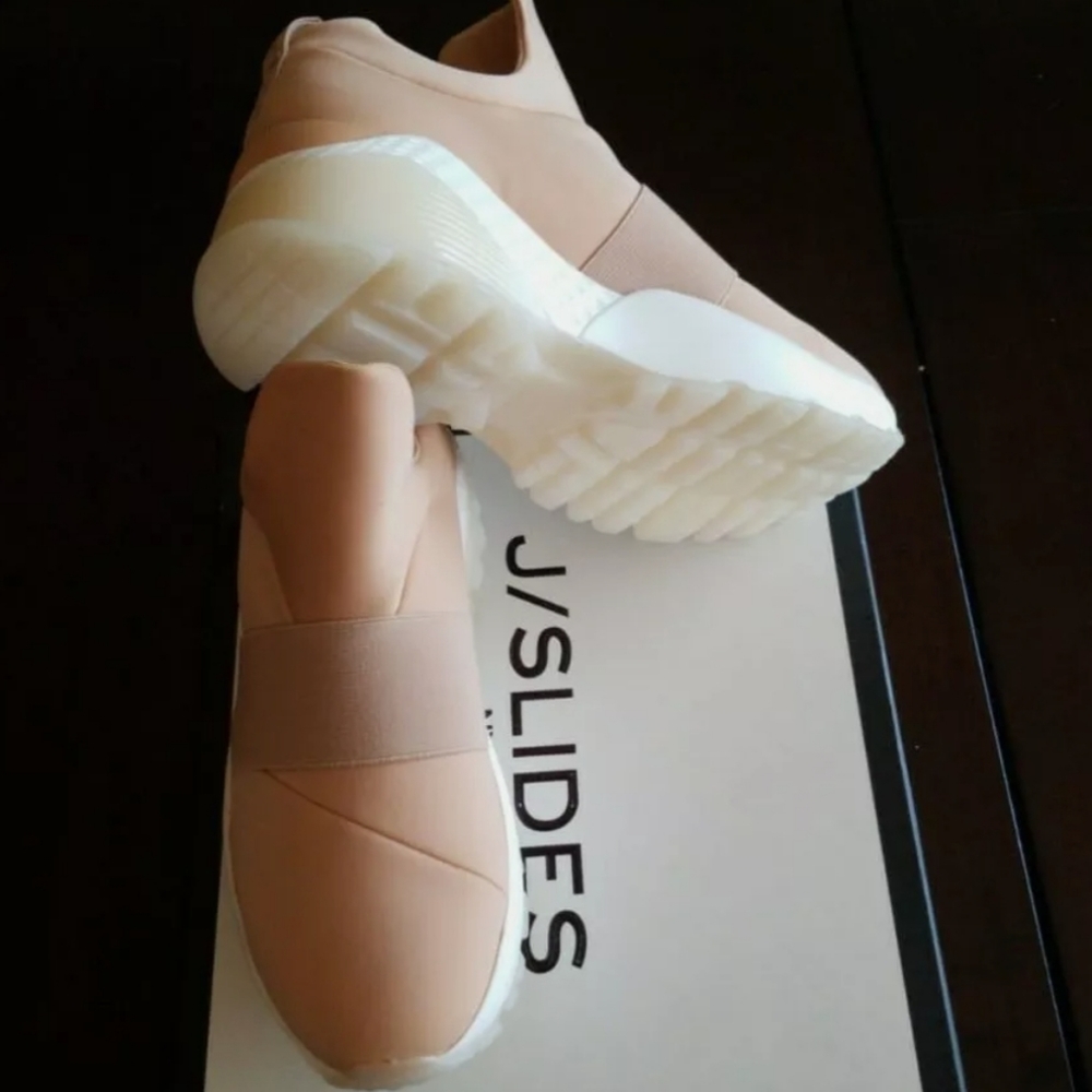 New In Box J/Slides Cliff Wedge Pull On Sneakers - image 4